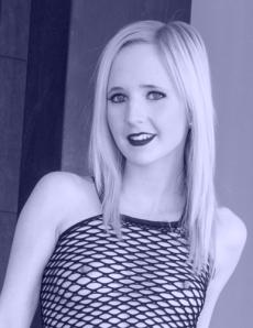Alice D | AssFocused